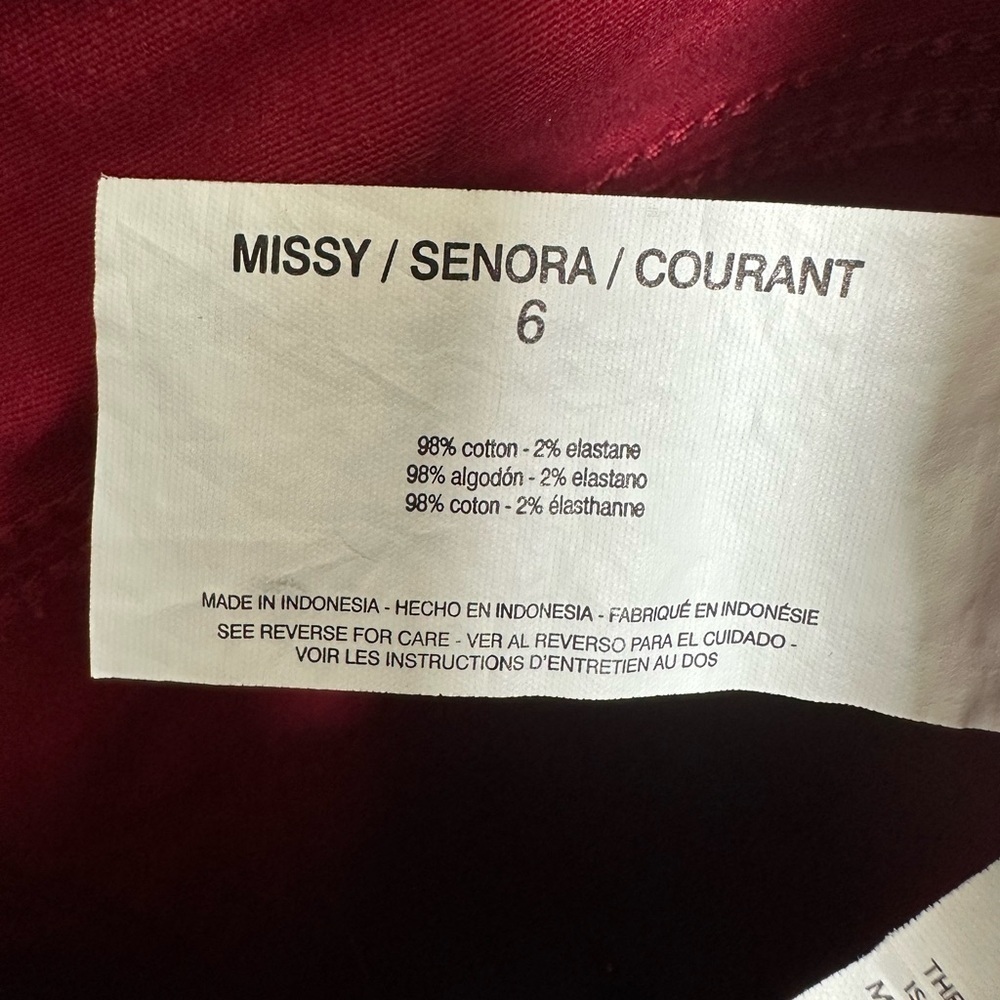 Bandolino Woman's  Amy Red Pants Size 6 Straight Leg - Picture 6 of 7